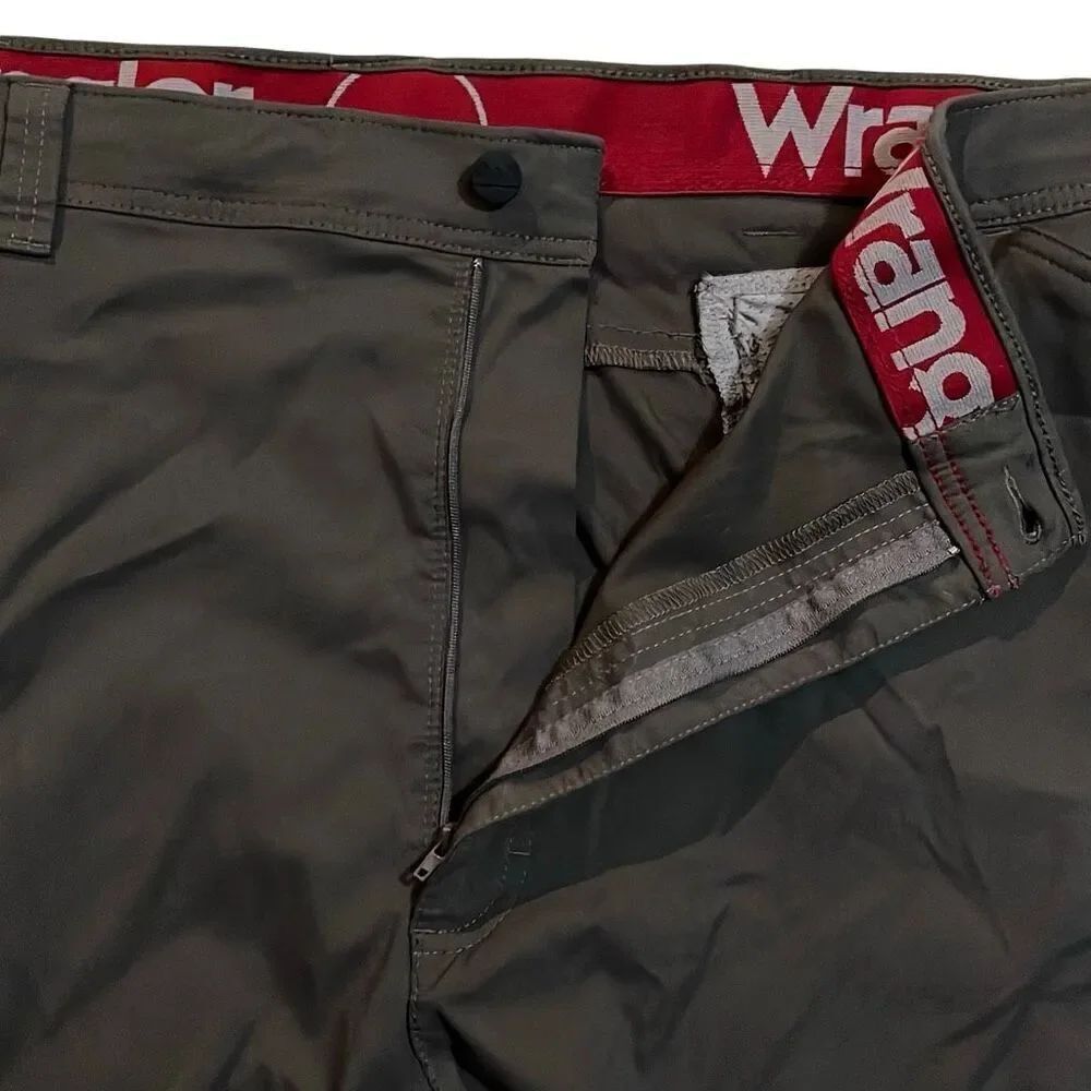 Wrangler Performance Shorts - Picture 4 of 6